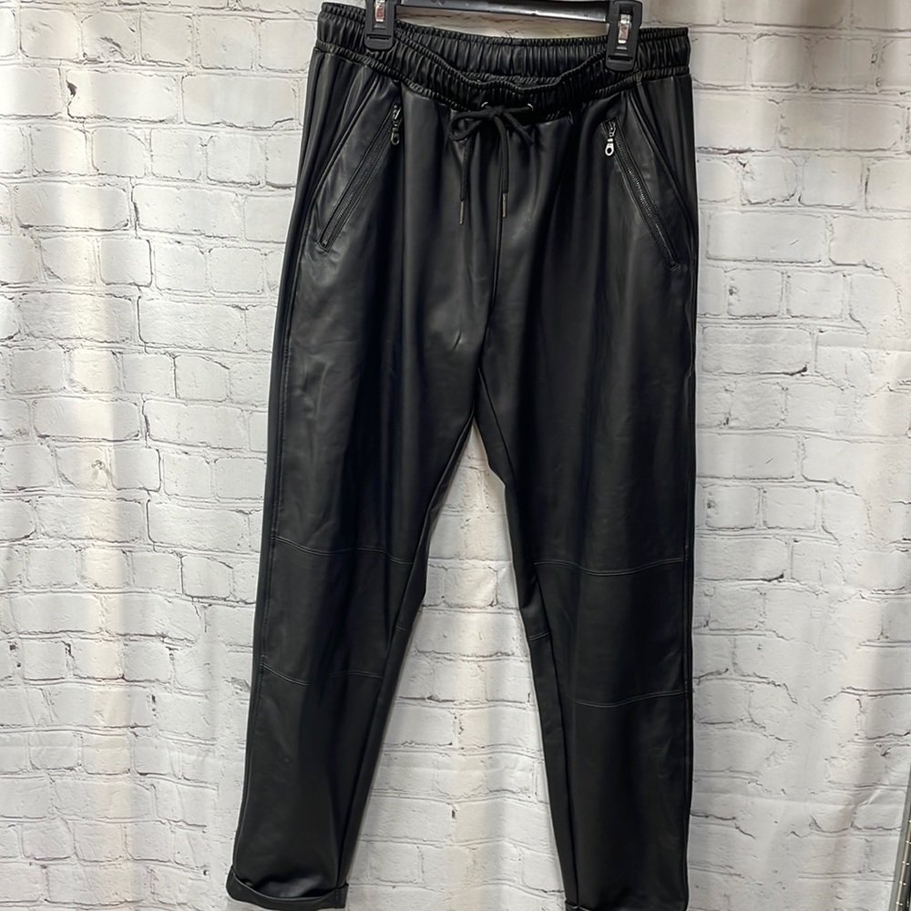 David Lerner cuffed black faux leather jogger pants medium